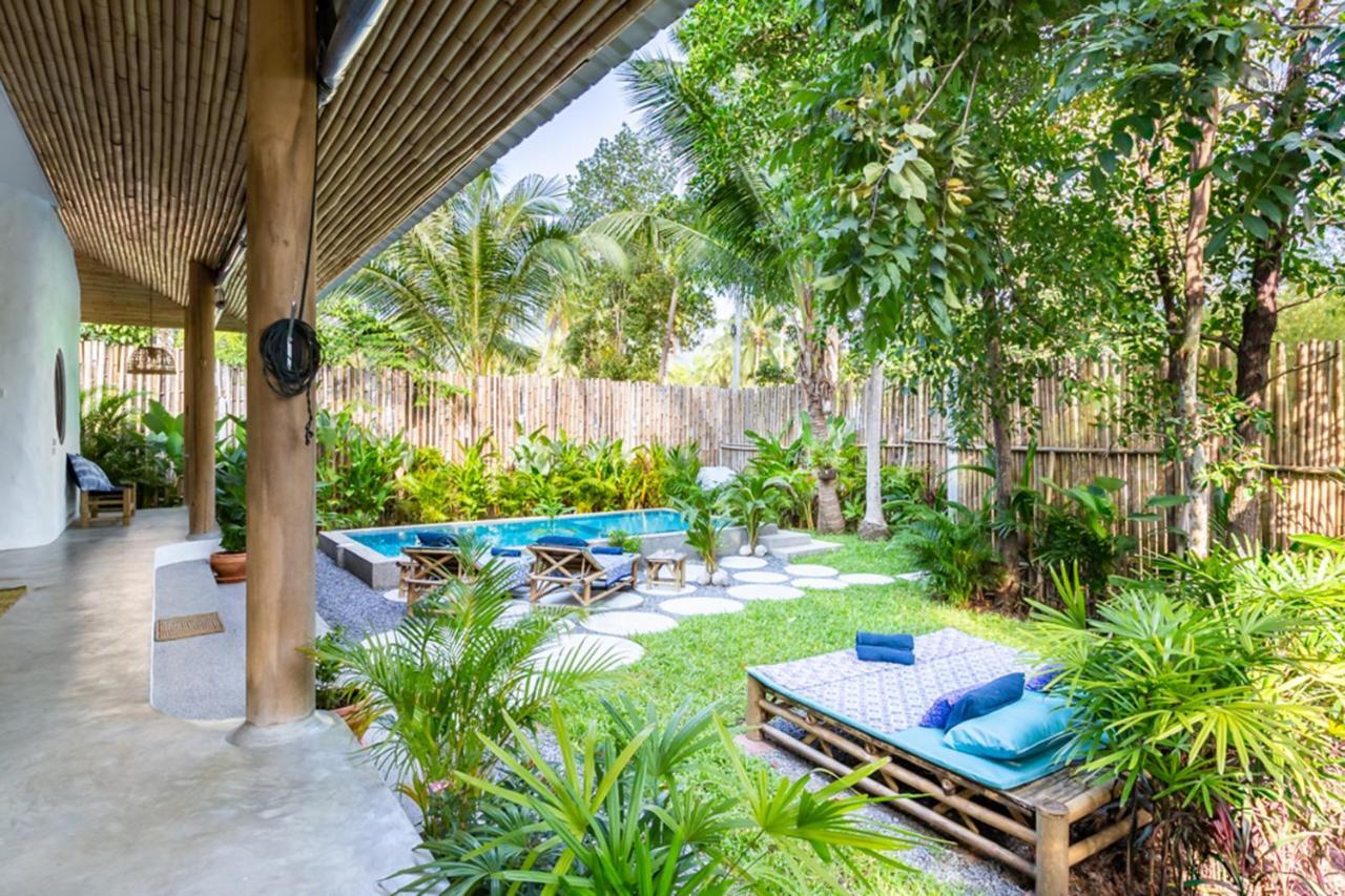 Dhyana Villas Hinkong Exterior photo
